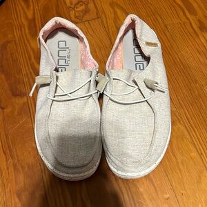 Hey dude Wendy tan slip ons size 10